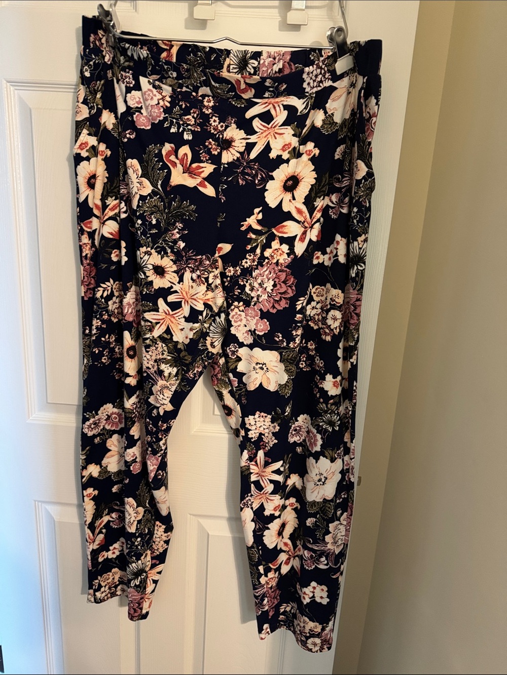 Antthony Navy Floral Print Pants